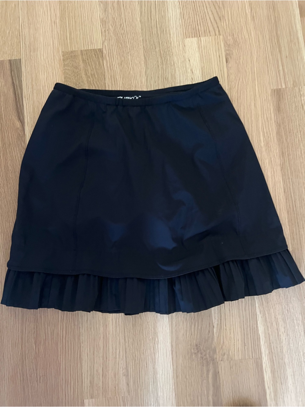 IBKUL Black Golf Skirt with Pleated Hem
